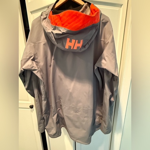 Helly Hansen Gray Ski Jacket with Orange Logo and Trim - Picture 2 of 4